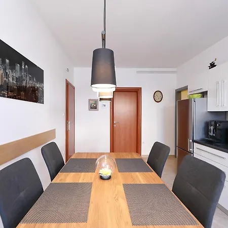 Appartamento One Bedroom With Bbq Zara
